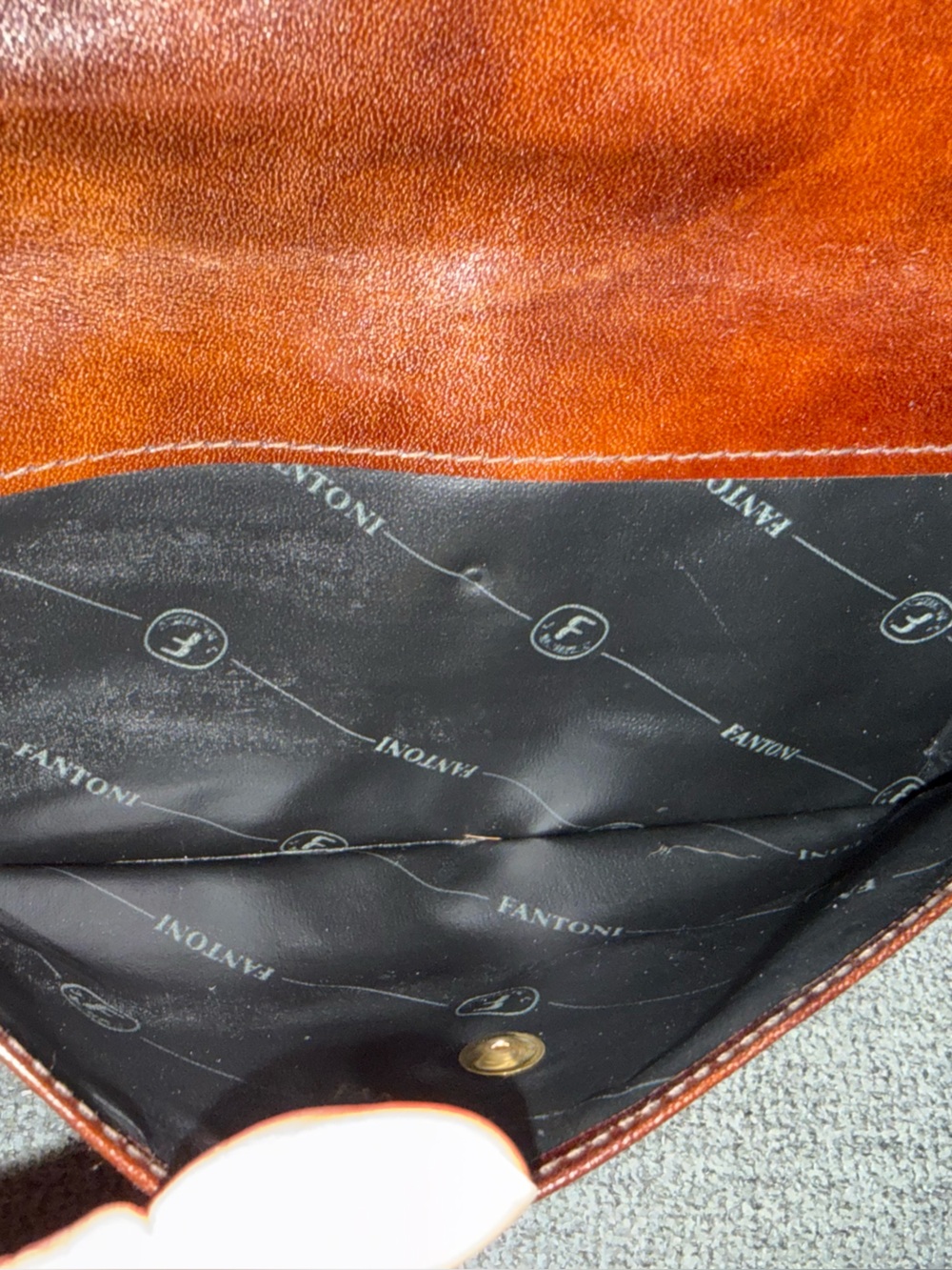 Fantoni Italian Woman’s Brown Leather Clutch Wallet with Gold Hardware - Picture 5 of 7